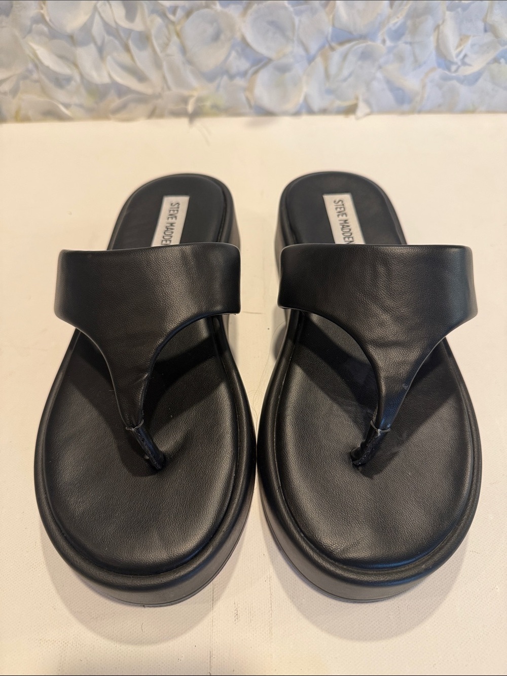 Steve Madden Black Leather Platform Thong Sandals
